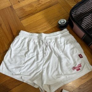 Kith White Athletic Shorts size Large